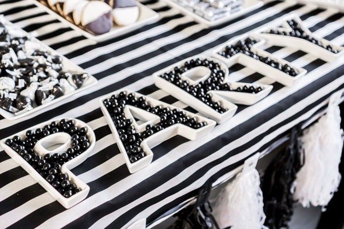 The Best Black and White Party Ideas for New Year s - 87