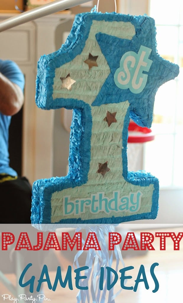 Love all of these ideas for a fun pajama party or family pajama night from playpartyplan.com #parties #pajamas #games 