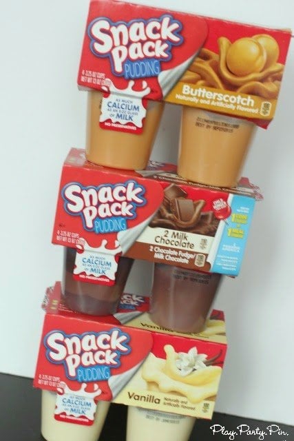 Make your own mini pie bar idea using Snack Pack pudding cups from playpartyplan.com