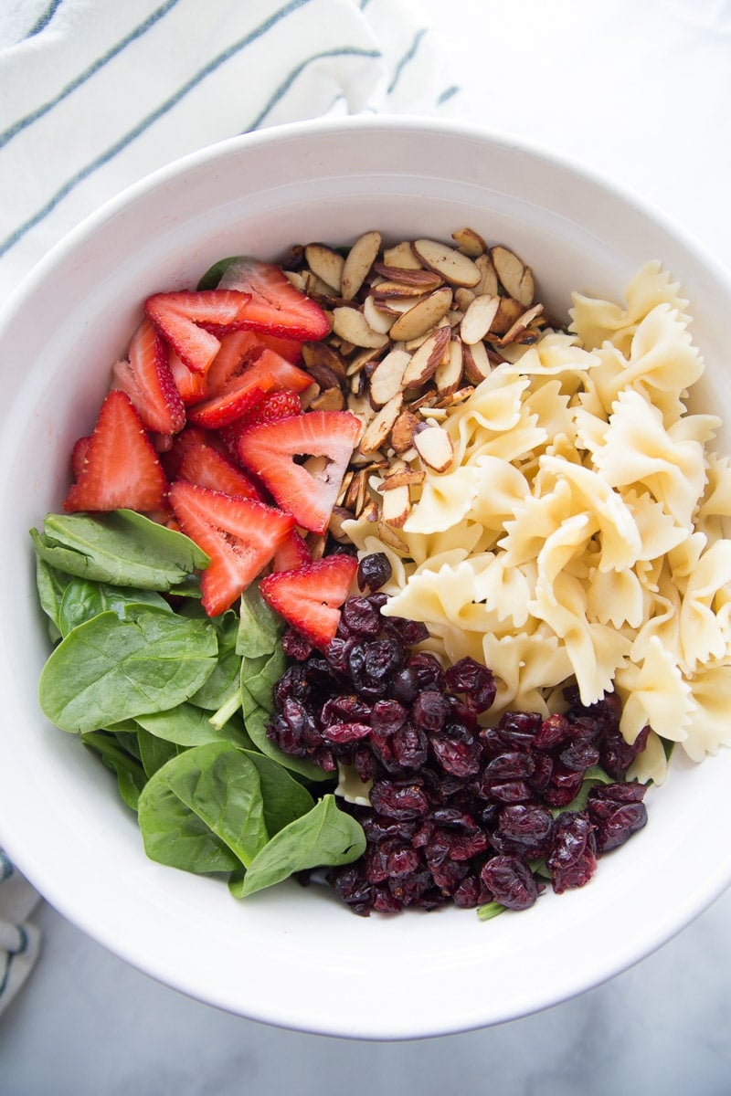 Ingredients for the best strawberry spinach salad