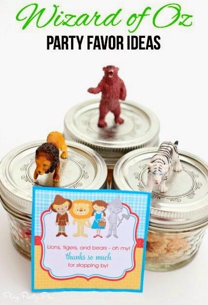 Wizard of Oz party favor ideas - lions, tigers, and bears - from playpartyplan.com