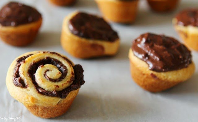Mini chocolate sweet rolls made in under 20 minutes from playpartyplan.com