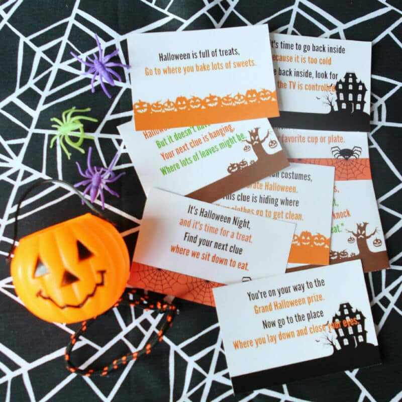 Free printable Halloween scavenger hunt