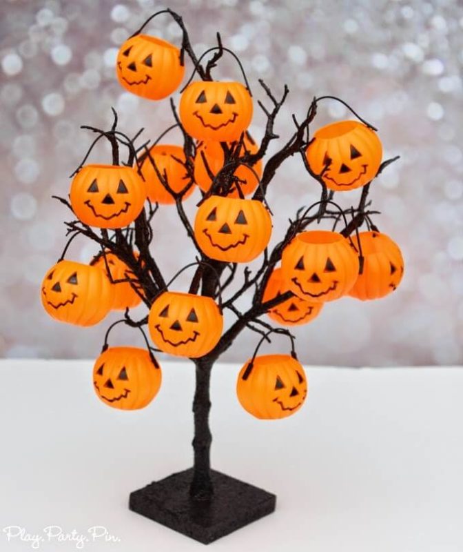 Trick or Treat tree and other Halloween party ideas