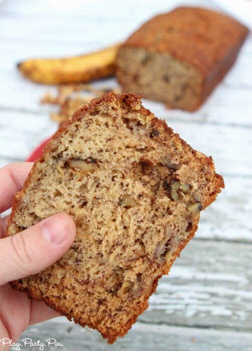 An easy and delicious banana bread recipe, perfect if you like banana walnut bread