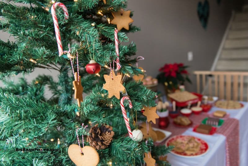 Love all of these cute Christmas party ideas inspired by Christmas morning, especially all of the Christmas pajamas!