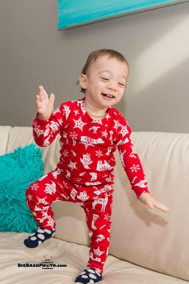 Love all of these cute Christmas party ideas inspired by Christmas morning, especially all of the Christmas pajamas!