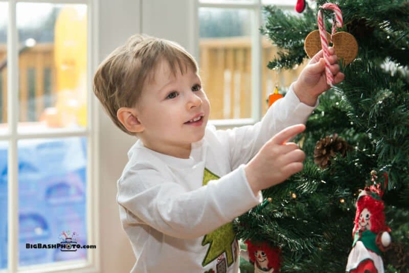 Love all of these cute Christmas party ideas inspired by Christmas morning, especially all of the Christmas pajamas!