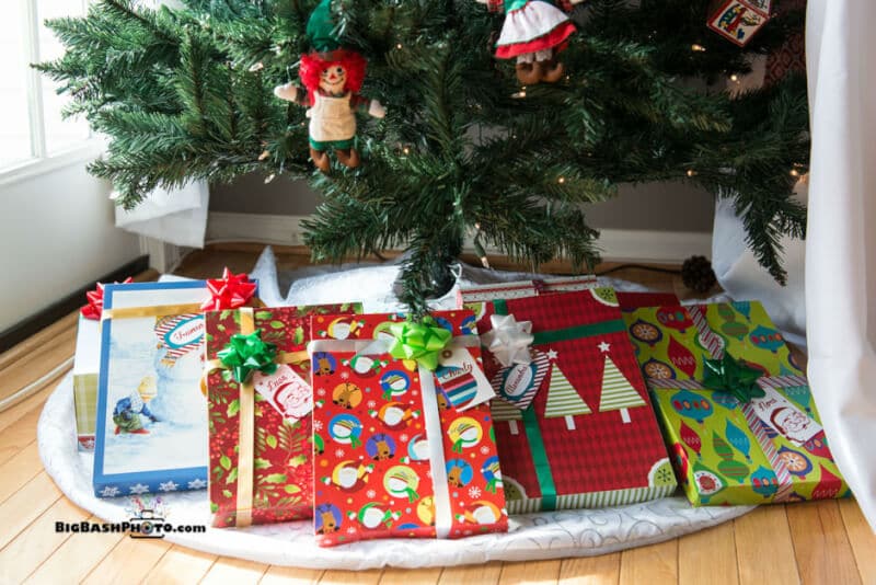 Love all of these cute Christmas party ideas inspired by Christmas morning, especially all of the Christmas pajamas!