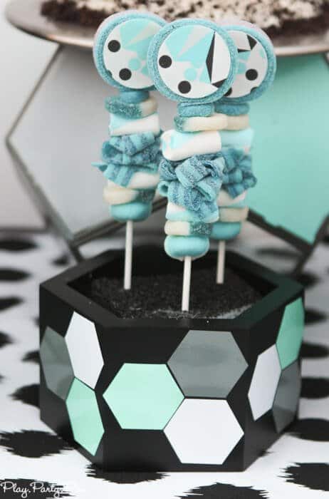 Love all of the details from this geometric party, especially all of the favorite things party details!