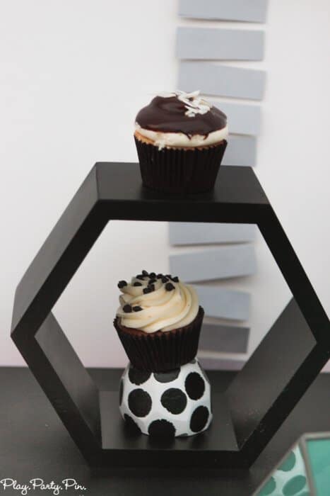 Geometric shelves and cupcake stands, great geometric party ideas