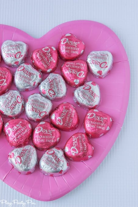 This Craft Your Heart Out girls night from www.playpartyplan.com is one of the cutest Valentine's Day party ideas I've ever seen, love it!