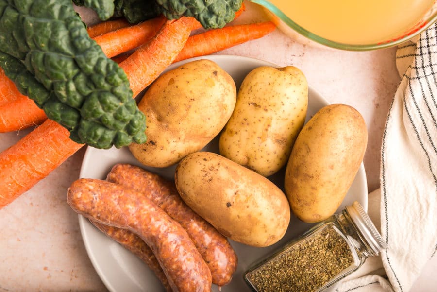 Ingredients for Whole30 zuppa toscana soup