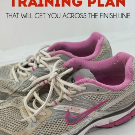 This half marathon training plan is perfect for your first or even 10th marathon. Love the printable half marathon training schedule and all of the great half marathon training tips! Tons of great half marathon training for beginners ideas.
