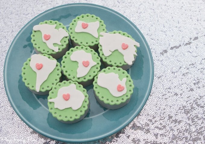 Love the "love makes the world go round" theme, such fun baby shower ideas and bridal shower ideas to celebrate love!