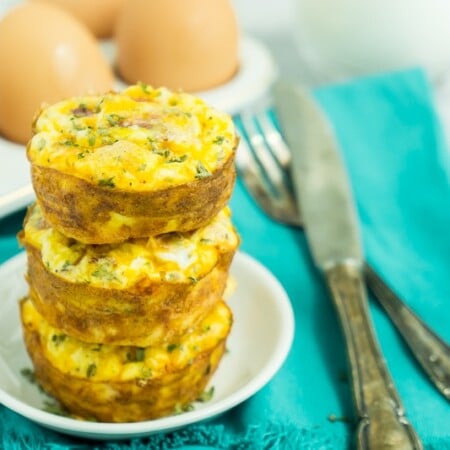These breakfast hash brown cups are so easy to make.
