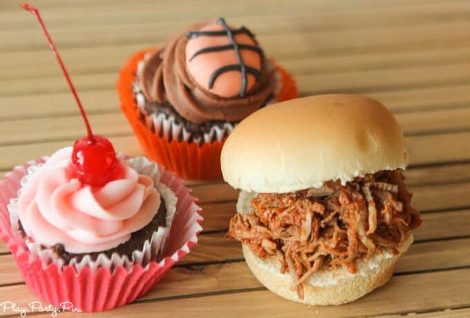 Coke pulled pork sliders from playpartyplan.com