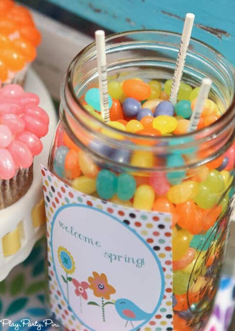 Love this it's a spring thing party with tons of spring dessert ideas, spring party games, and cute spring printables