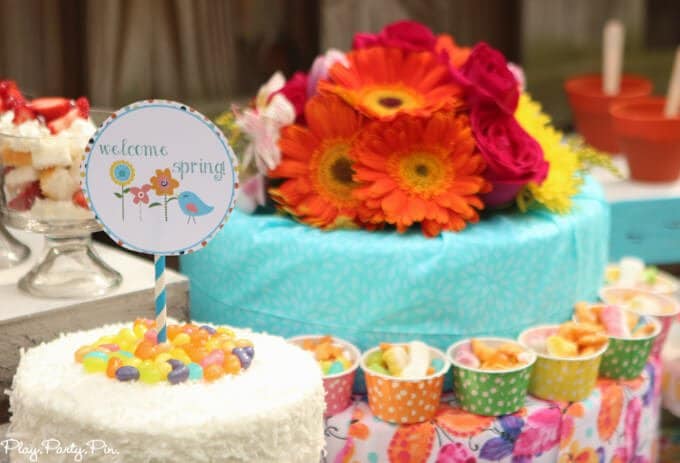 Love this it's a spring thing party with tons of spring dessert ideas, spring party games, and cute spring printables