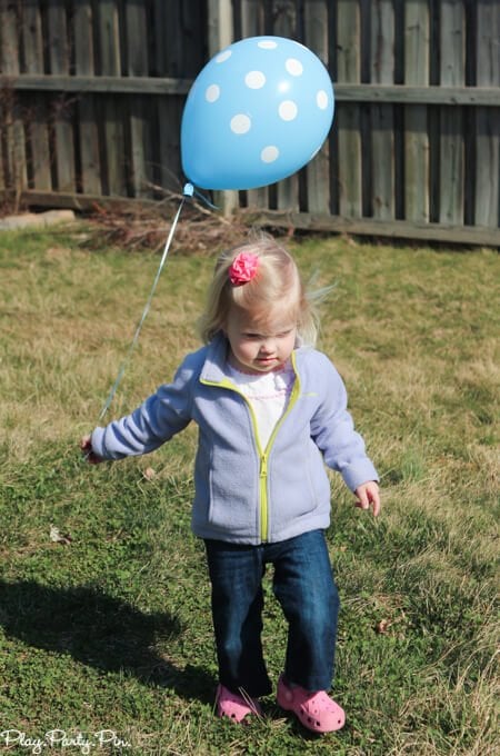 Love this it's a spring thing party with tons of spring dessert ideas, spring party games, and cute spring printables