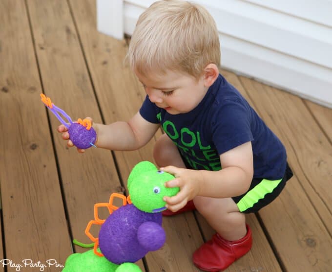 These foam dinosaurs would make an awesome dinosaur kids craft, perfect for a dinosaur birthday party idea, letter D activities, or someone who just loves dinosaurs
