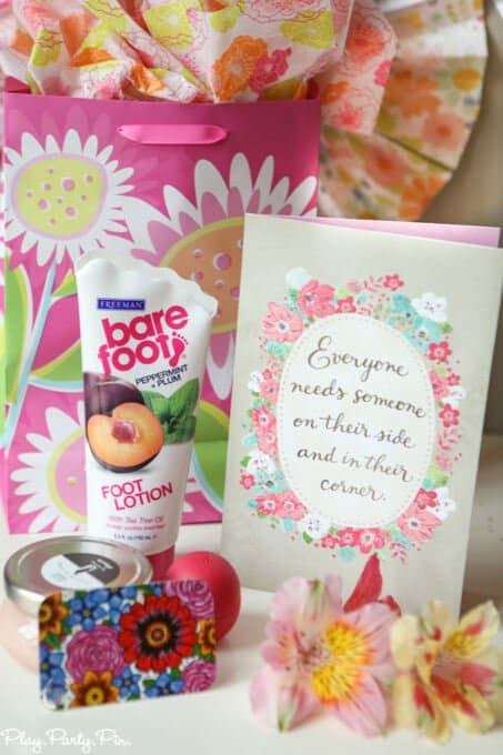 Love these Mother's Day party ideas and especially love the idea of hosting a party to thank your mom friends for being amazing!