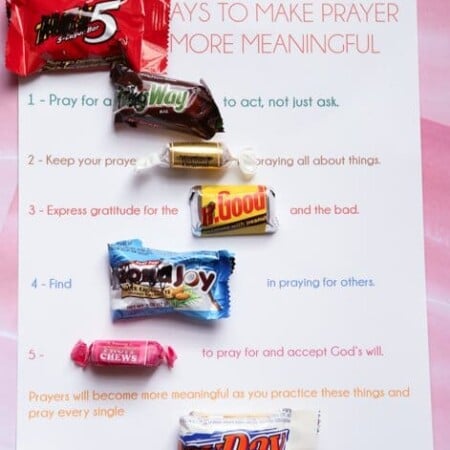 Okay this has to be one of the cutest young women handouts ever, perfect prayer lesson handout idea from playpartyplan.com. Tons of other great young women handout ideas too!