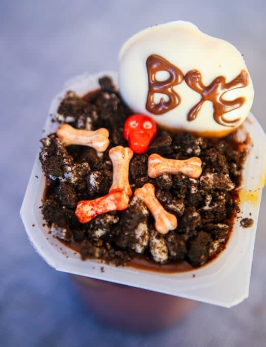 halloween-party-ideas-dig-dessert-grave (33 of 34)