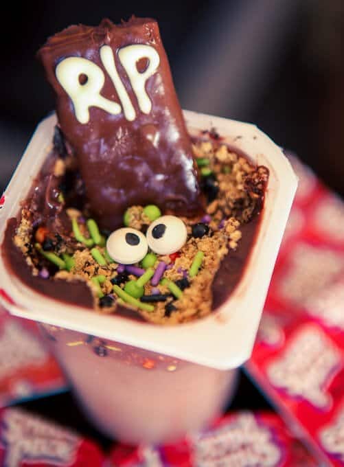 halloween-party-ideas-dig-dessert-grave (34 of 34)