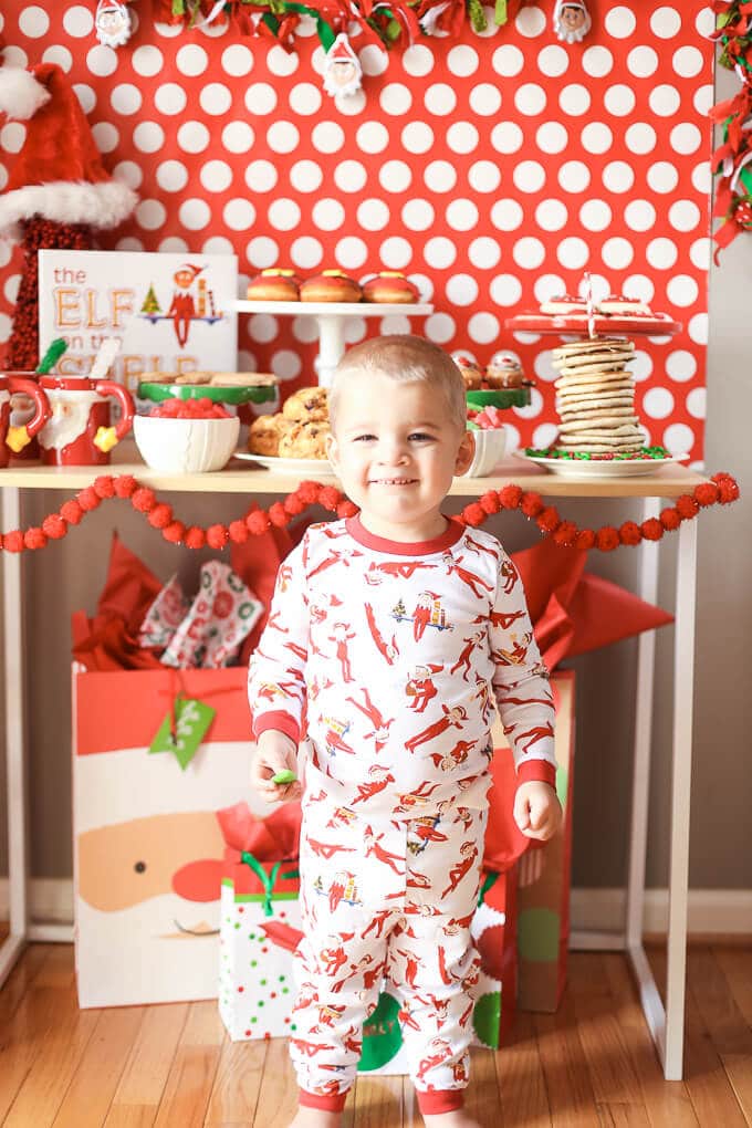 Need some fun Elf on the Shelf goodbye ideas? Love this Elf on the Shelf goodbye breakfast idea, complete with a printable Elf on the Shelf goodbye letter telling your kids to look for the party! Includes everything from fun food and Christmas ideas to Elf on the Shelf party games for kids, gift ideas, and other fun goodbye Elf on the Shelf ideas! I’m definitely doing this with my kids for Christmas this year! Love the candy cane catch game!