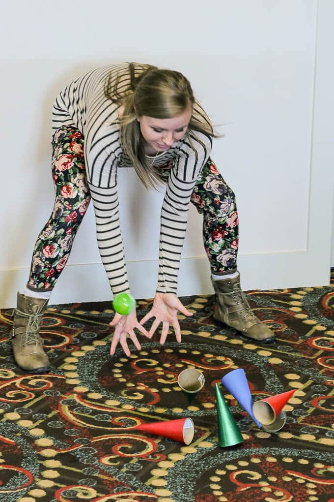 Hilarious minute to win it games from playpartyplan.com and other great party games! I can't wait to try #5!