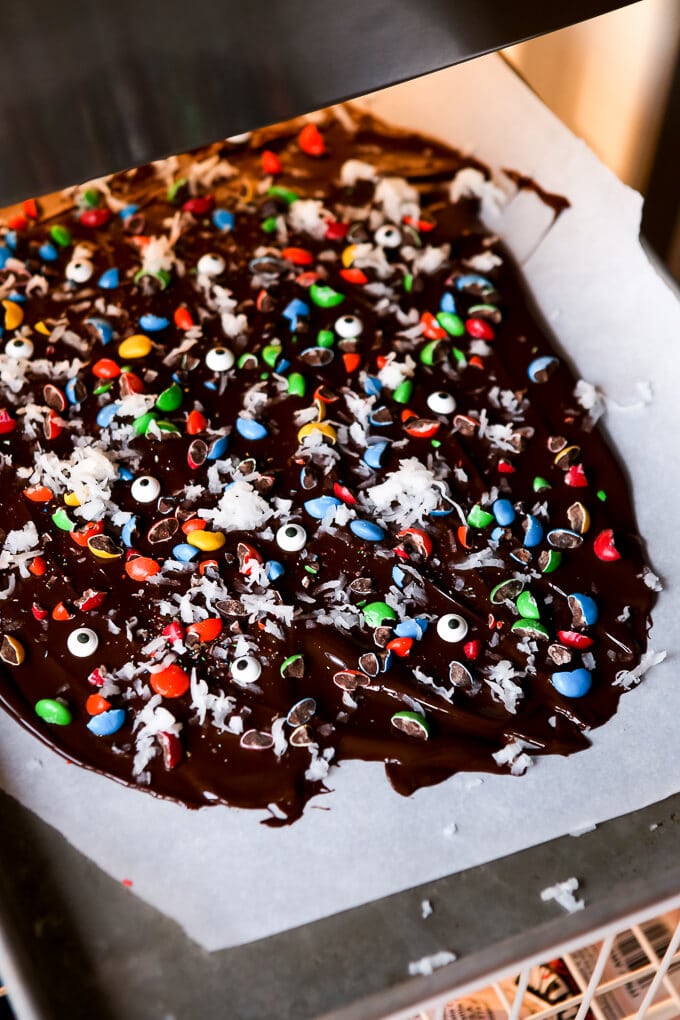 Monster themed chocolate bark recipe, so simple and delicious!