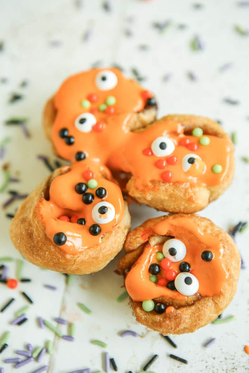 Monster cinnamon rolls and other Halloween party ideas