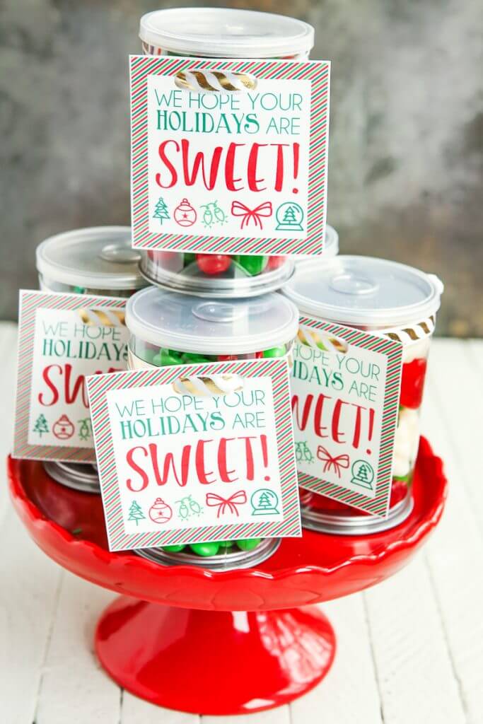 Free printable holiday gift tags - just add to a container full of treats and wish someone a sweet holiday! One of the easiest DIY gifts around. 