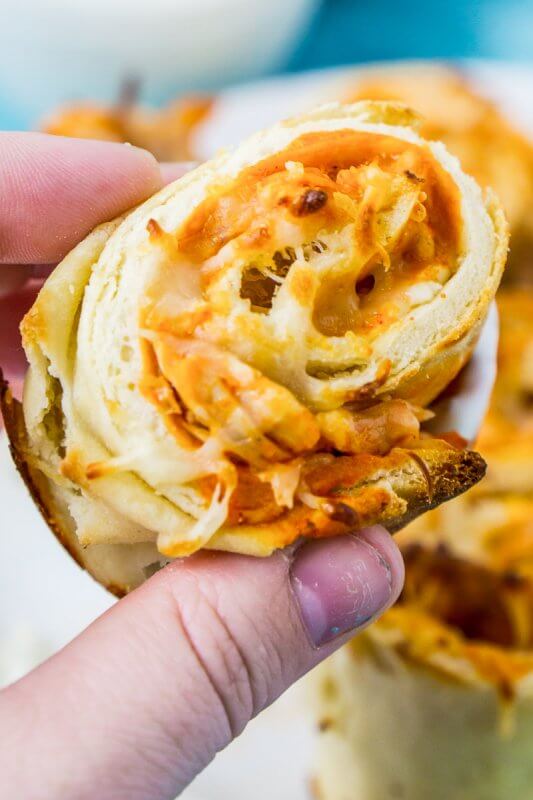 These buffalo chicken dip rollups combine buffalo chicken dip and a crisp naan exterior for the perfect game day food!