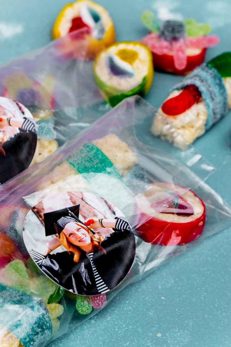 Picture perfect graduation party decorations to celebrate your graduate in the best way! Love how they incorporated photos into the graduation party food, graduation party games, and more!