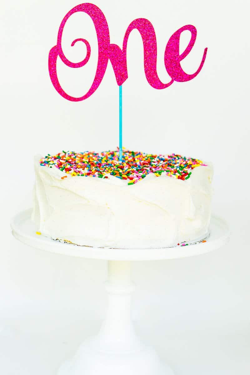 Quick Cricut Birthday Cake