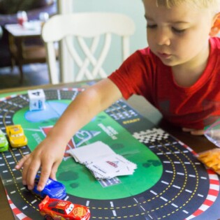 Disney Scavenger Hunt for Kids {Free Printable} - Play Party Plan