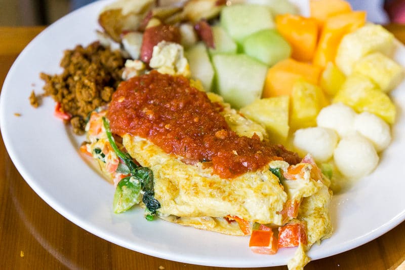 The breakfast buffet at Great Wolf Lodge Grapevine has made to order omelets