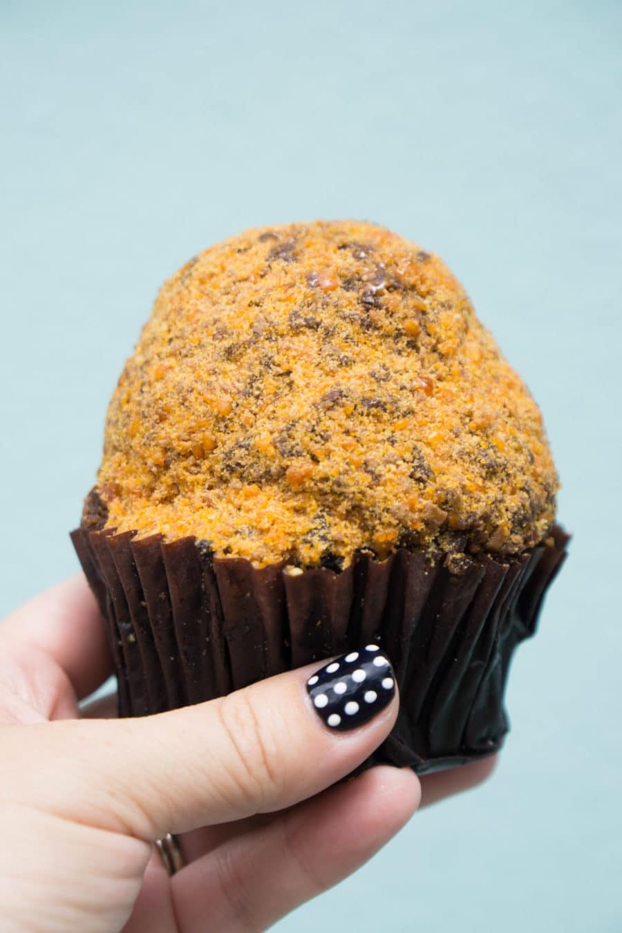 Butterfinger Crunch Cupcake and other Disney snacks