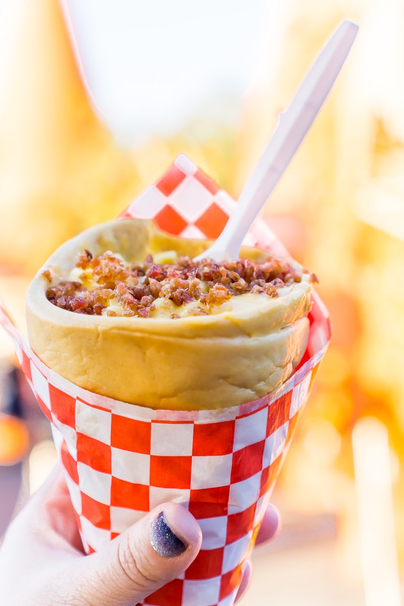 An all-time favorite Disneyland food are the mac and cheese cones