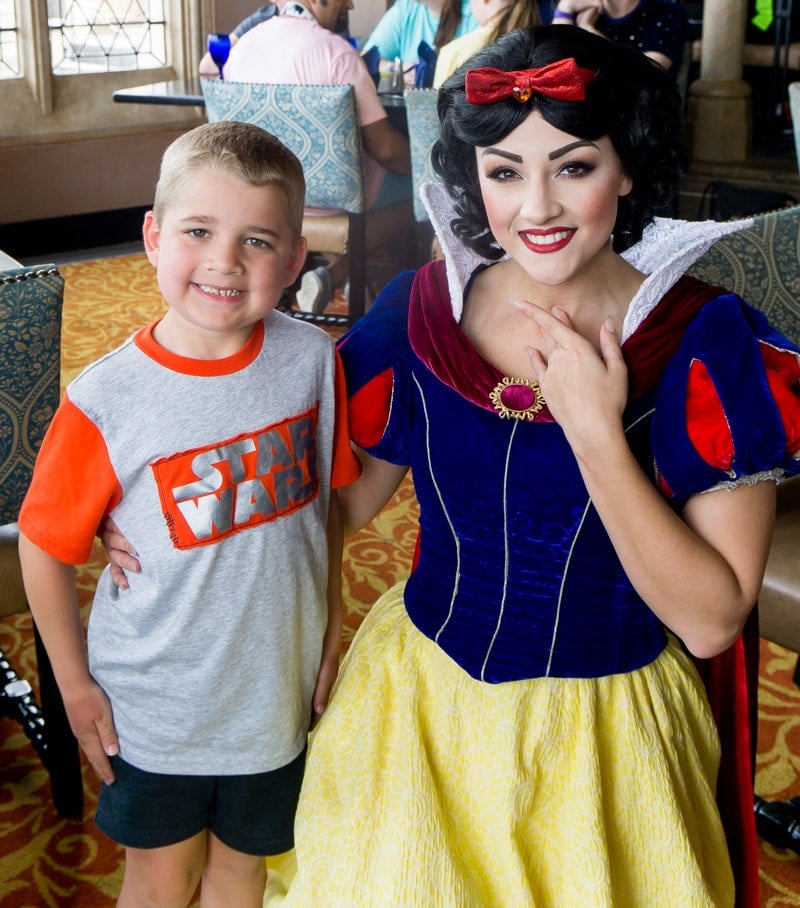 Snow White interaction at Cinderella's Royal Table