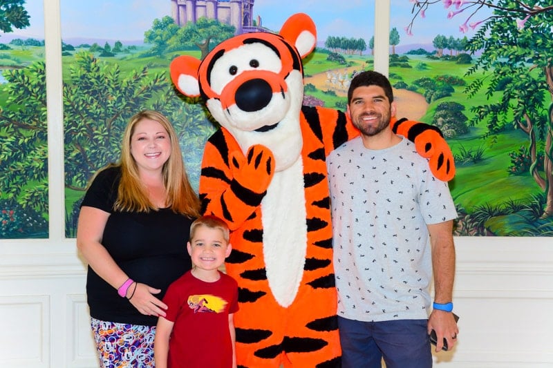 Tigger at 1900 Park Fare Disney character dining meal