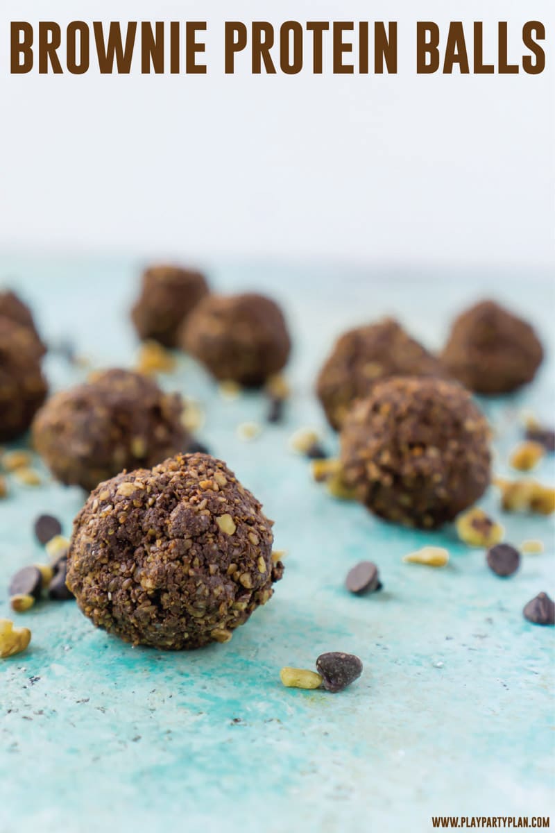 Easy Chocolate Protein Balls That Taste Like Brownies - 18