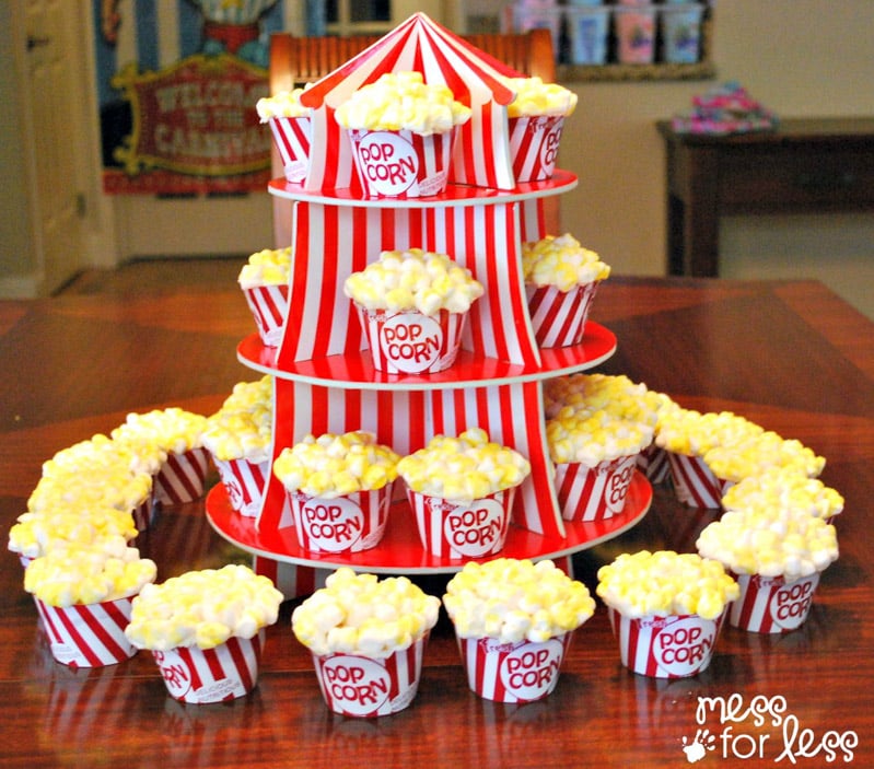 Popcorn cupcakes at a circus theme party