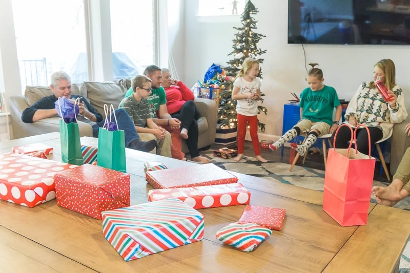 A table with gifts all ready for gift exchange games