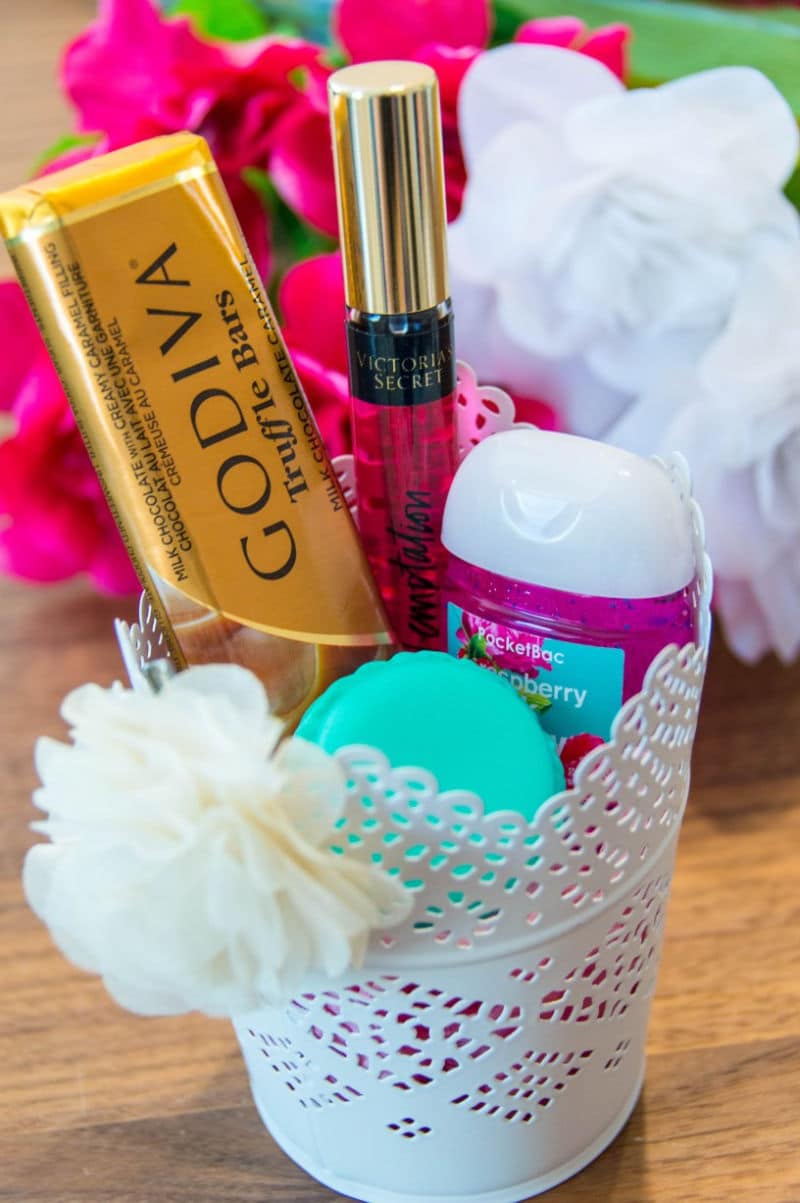 Cheap bridesmaid gifts in a basket