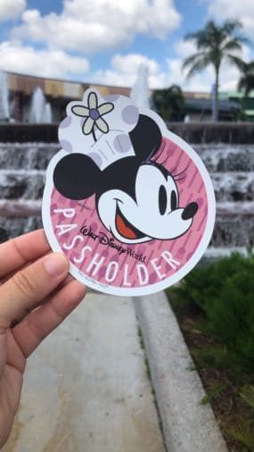 Epcot Food and Wine Festival 2019 annual passholder magnet