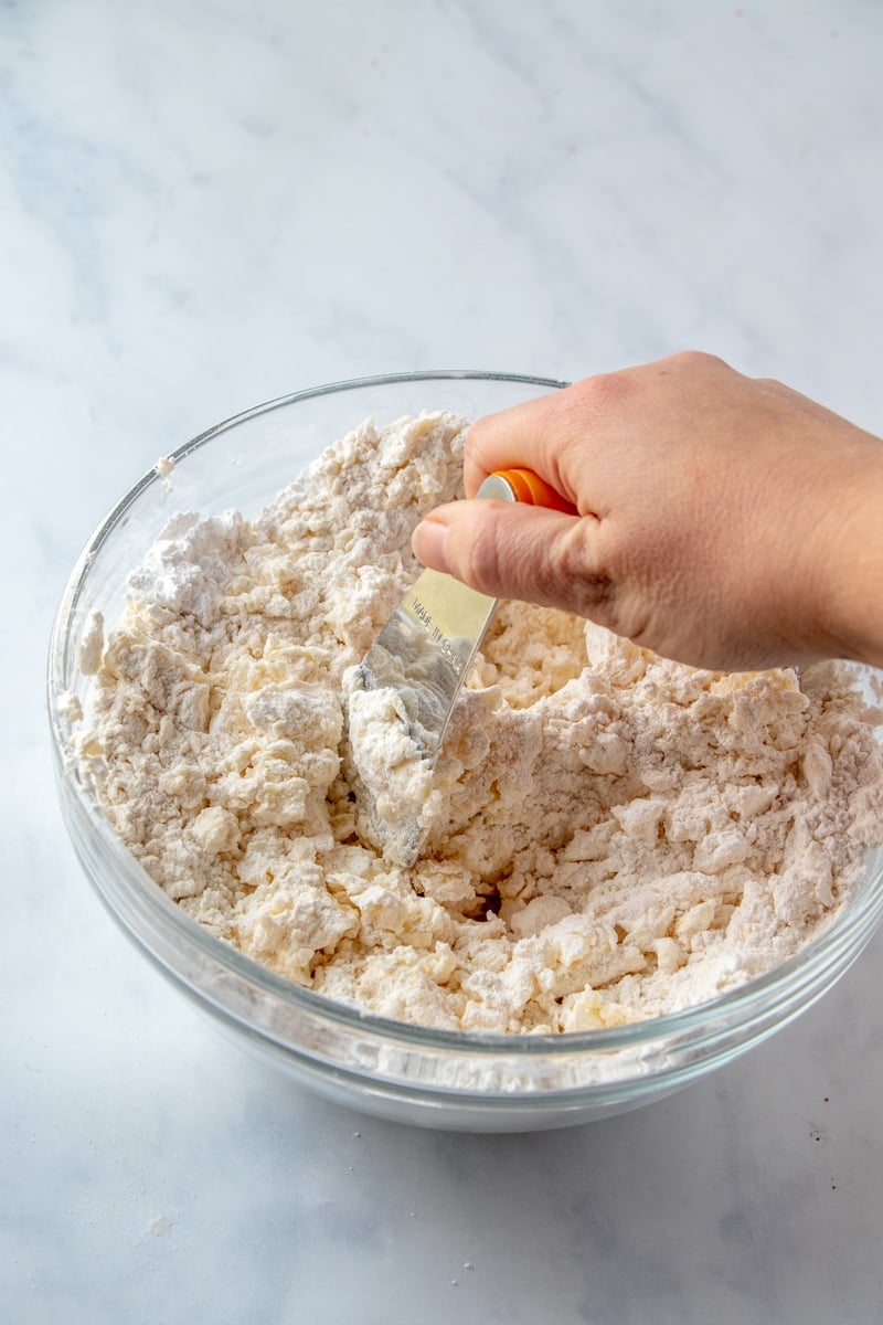 Mixing crust for pecan pie bars