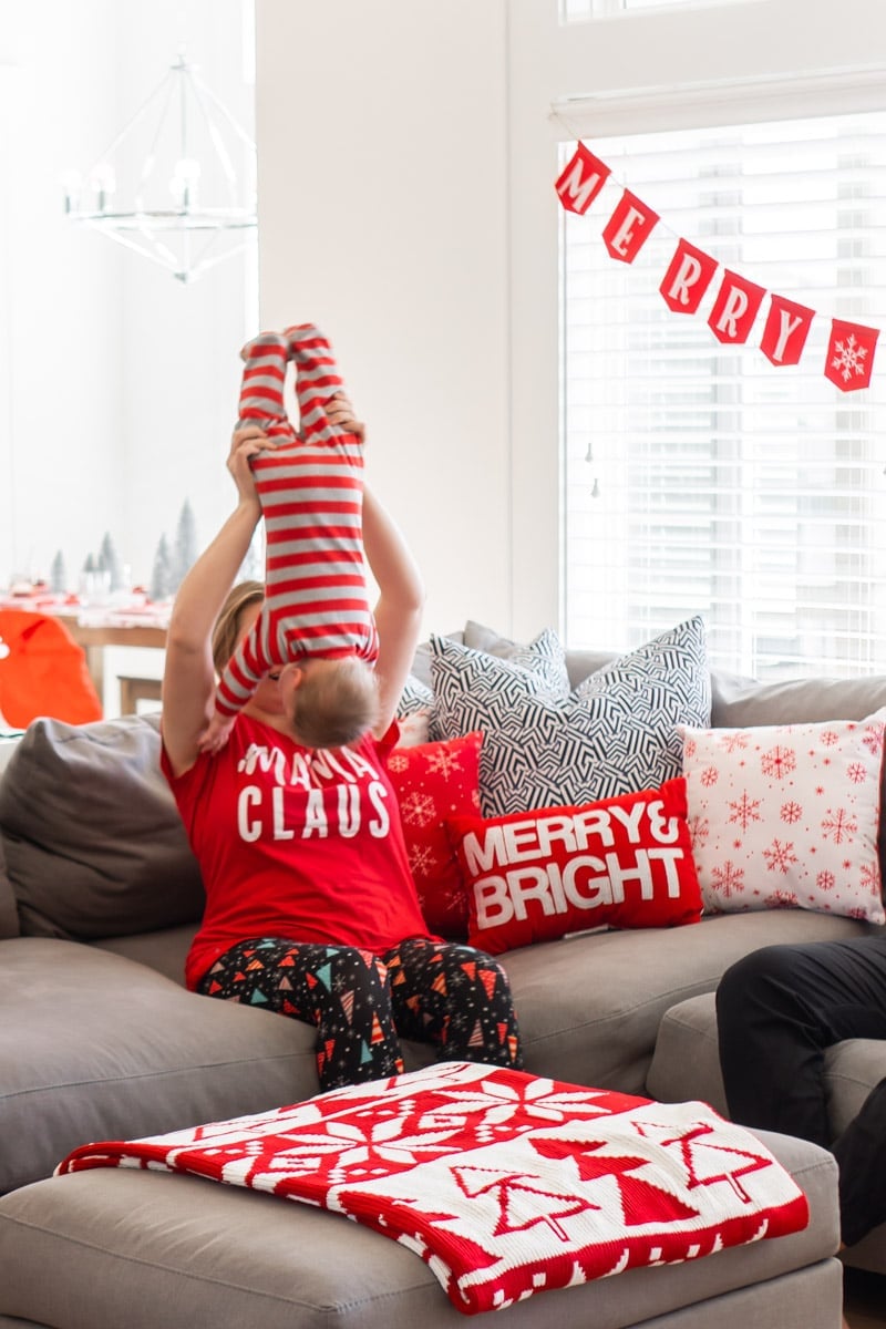 Easy Christmas Party Ideas to Amp Up Your Festivities - 29